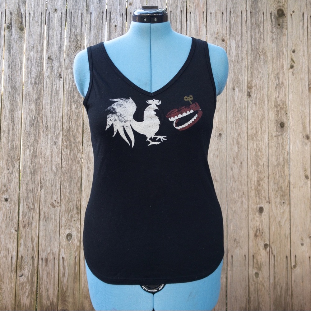 Women’s Rooster Teeth v-neck tank top